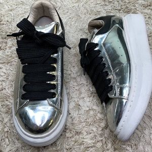 Alexander McQueen sneaker